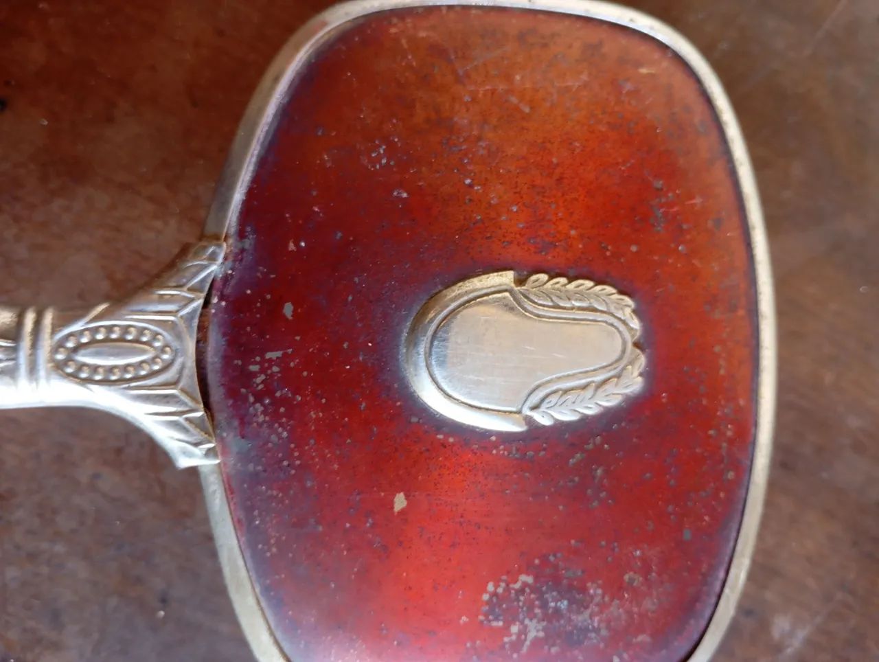 Escova e espelho antigo  - Foto 4