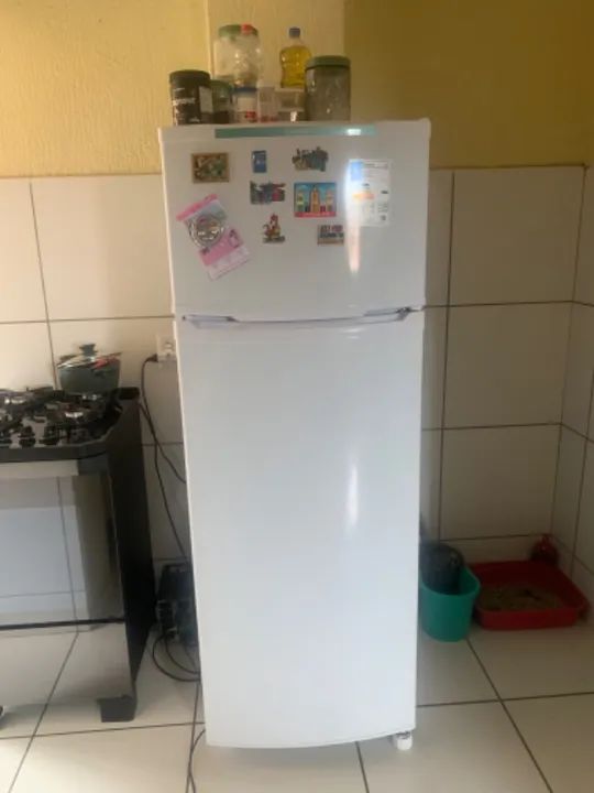 Geladeira nova 127v só comprar transformador 