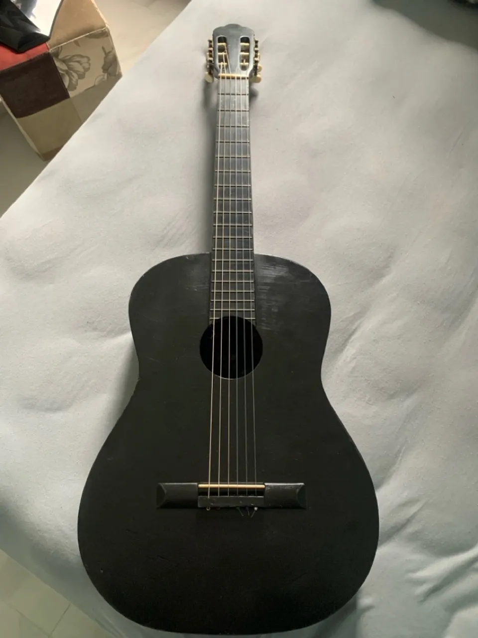 Vendo violão Hulk