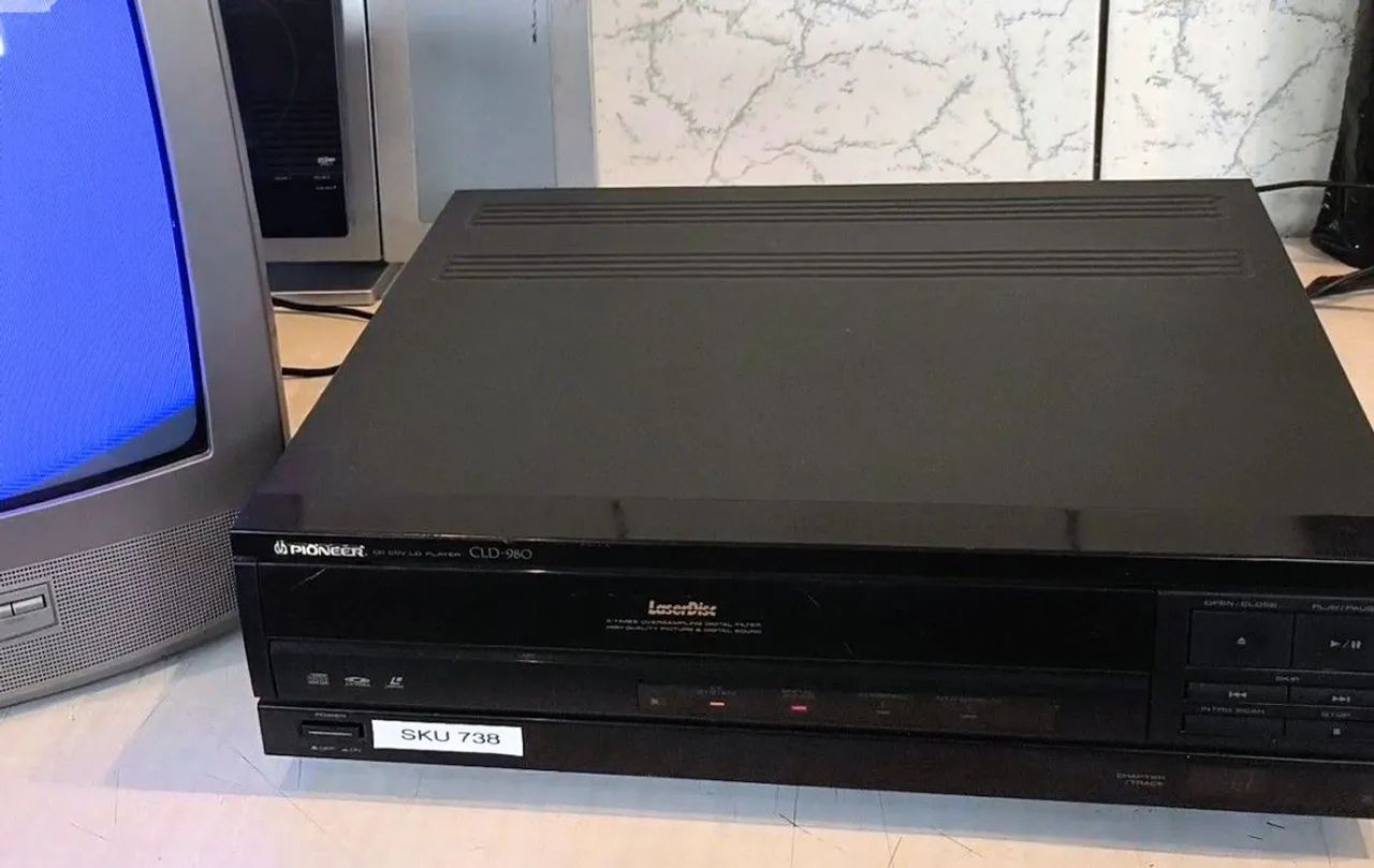 Antigo laserdisc pionner CLD - 980 PARA PEÇAS OU POSSÍVEL RESTAURO 
