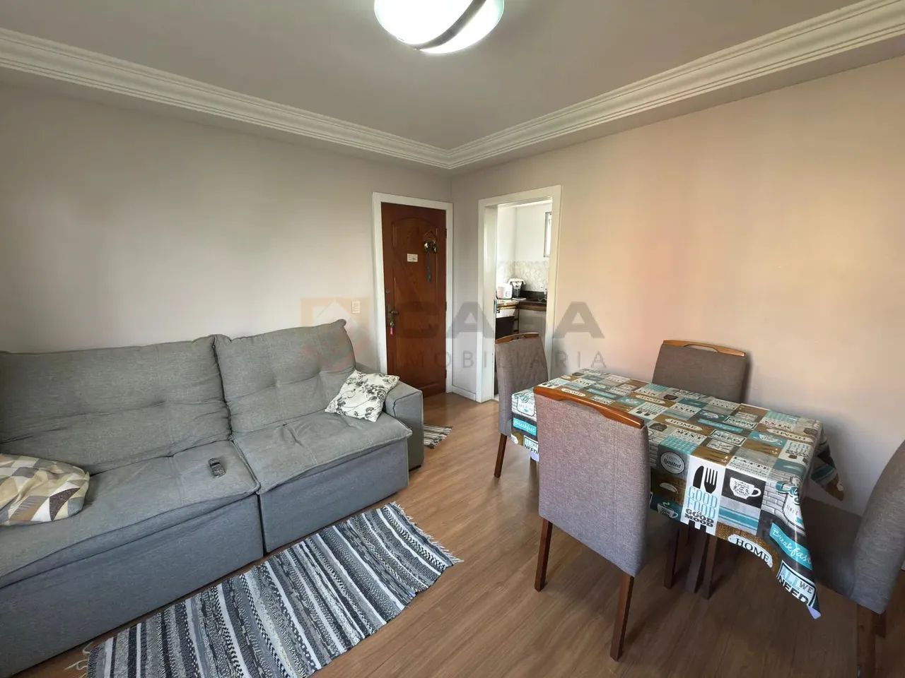 Oportunidade!! Apartamento 3 quartos em Castelândia
