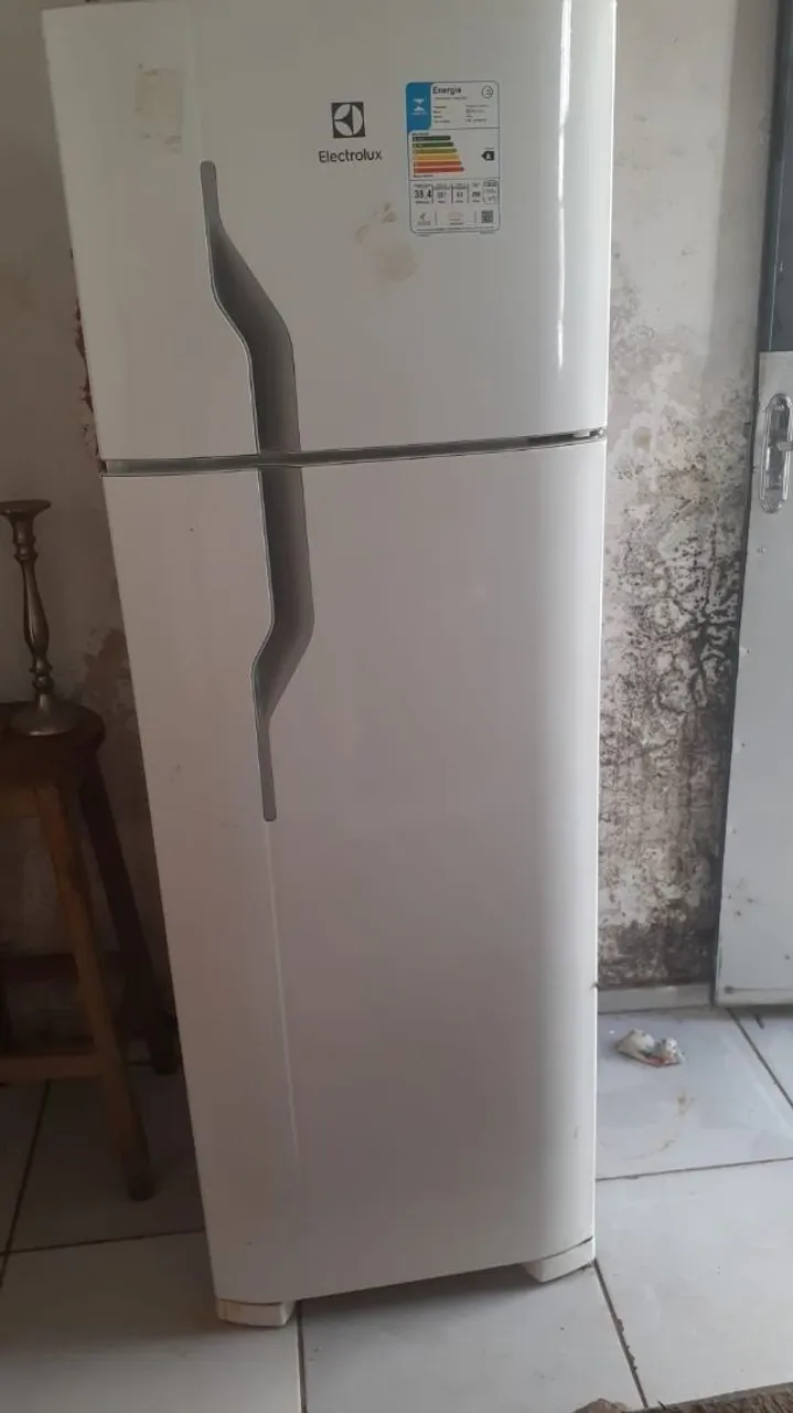 Geladeira Electrolux - Eficiência e Design Moderno