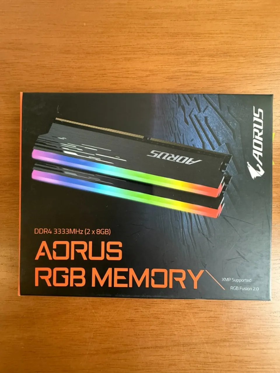 Memória RAM 16GB (2x 8GB) DDR4 3333MHz RGB Aorus Perfeito Estado