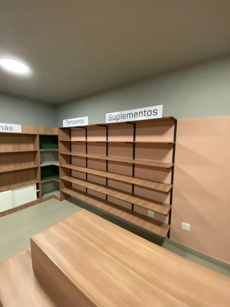 Prateleiras para loja - Temperos e Suplementos - Foto 4