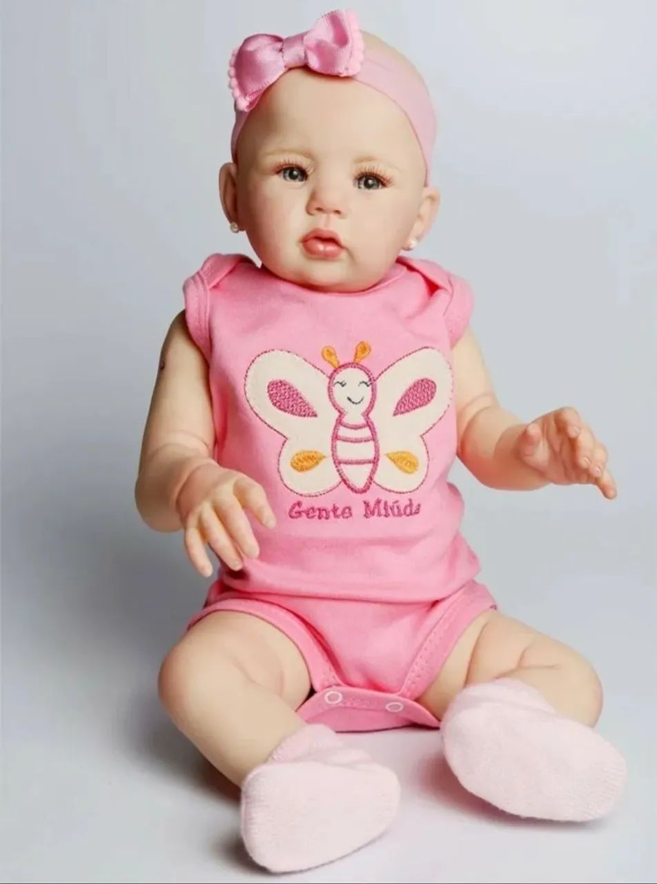 Boneca bebê reborn de silicone com brinco 48 cm
