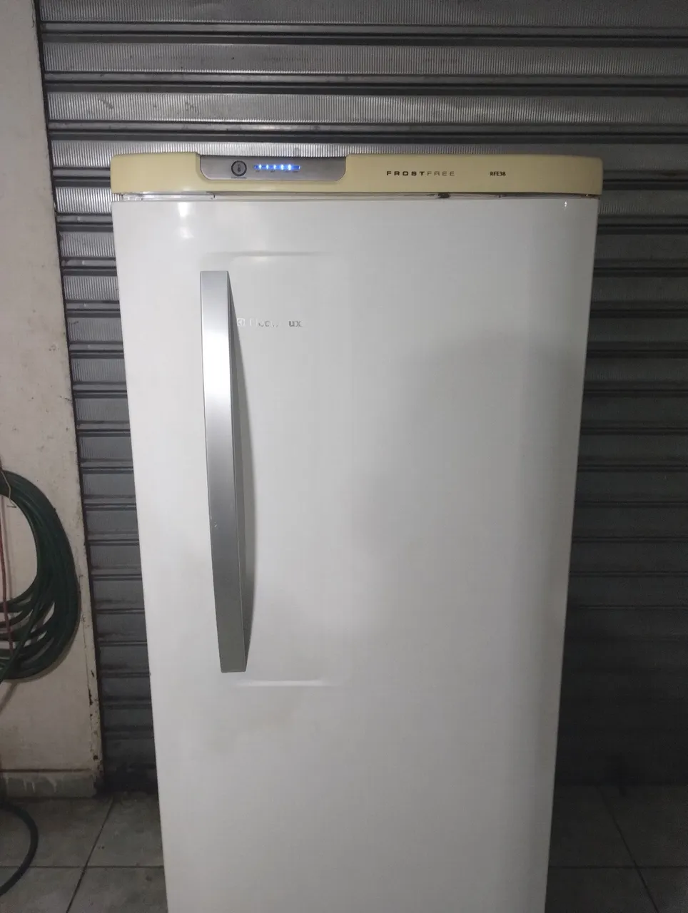 Geladeira Electrolux Frost Free RF36 tudo funcionando