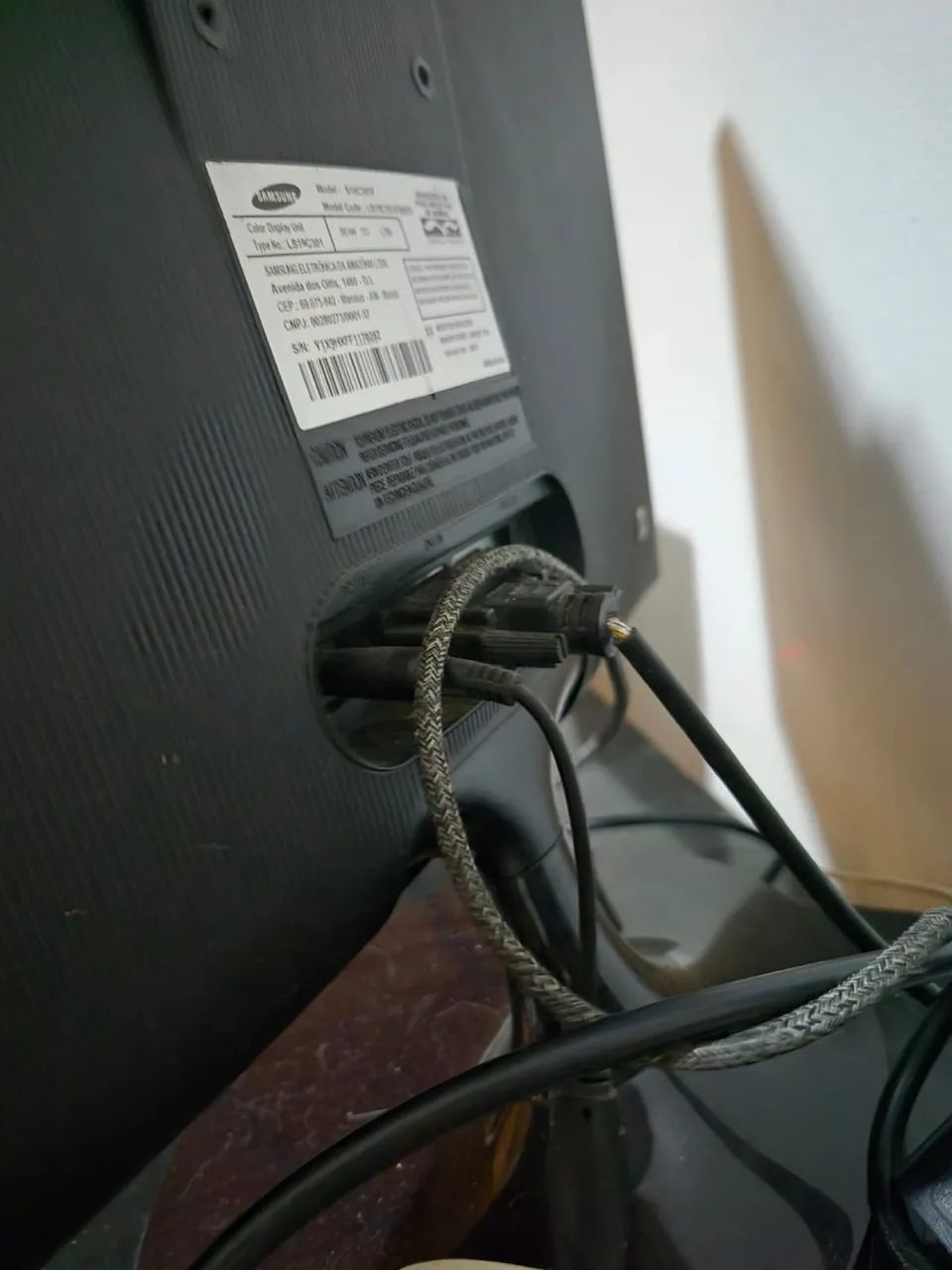 Monitor Samsung 19 polegadas funcionando perfeitamente  - Foto 4