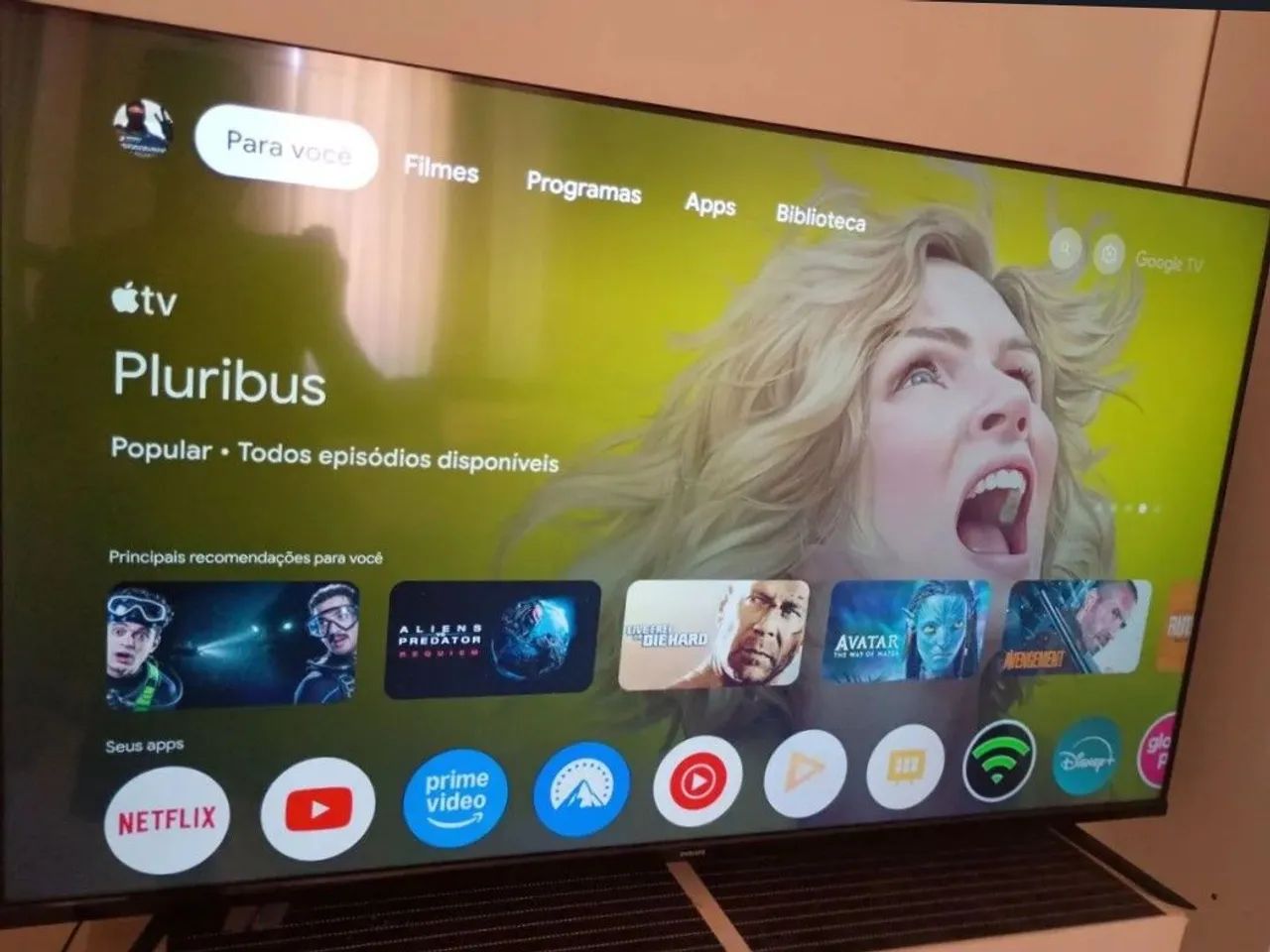 TV LED 50"  R$ 1.000 