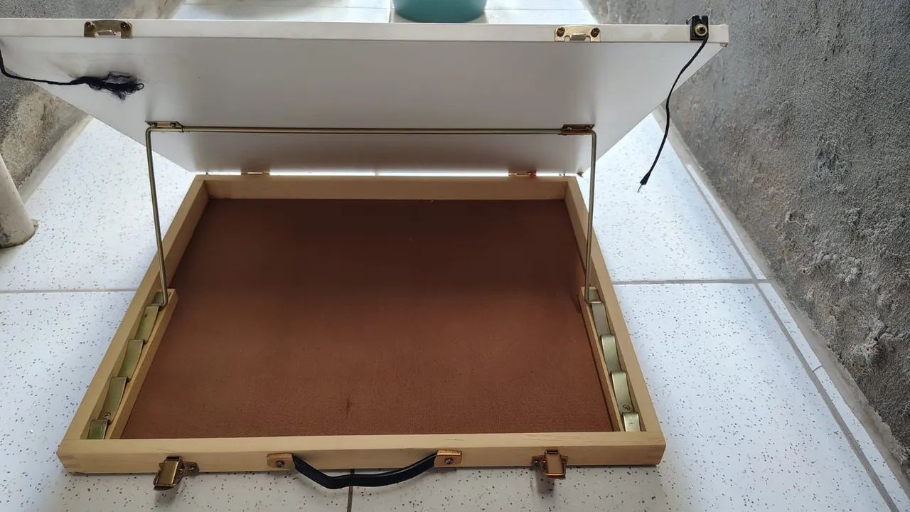 MESA DE DESENHO PORTÁTIL 432209160674355201