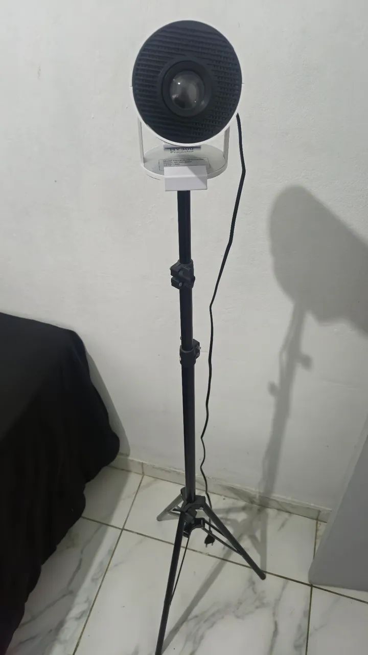 Projetor Smart Android + Tripé ajustável - Foto 2