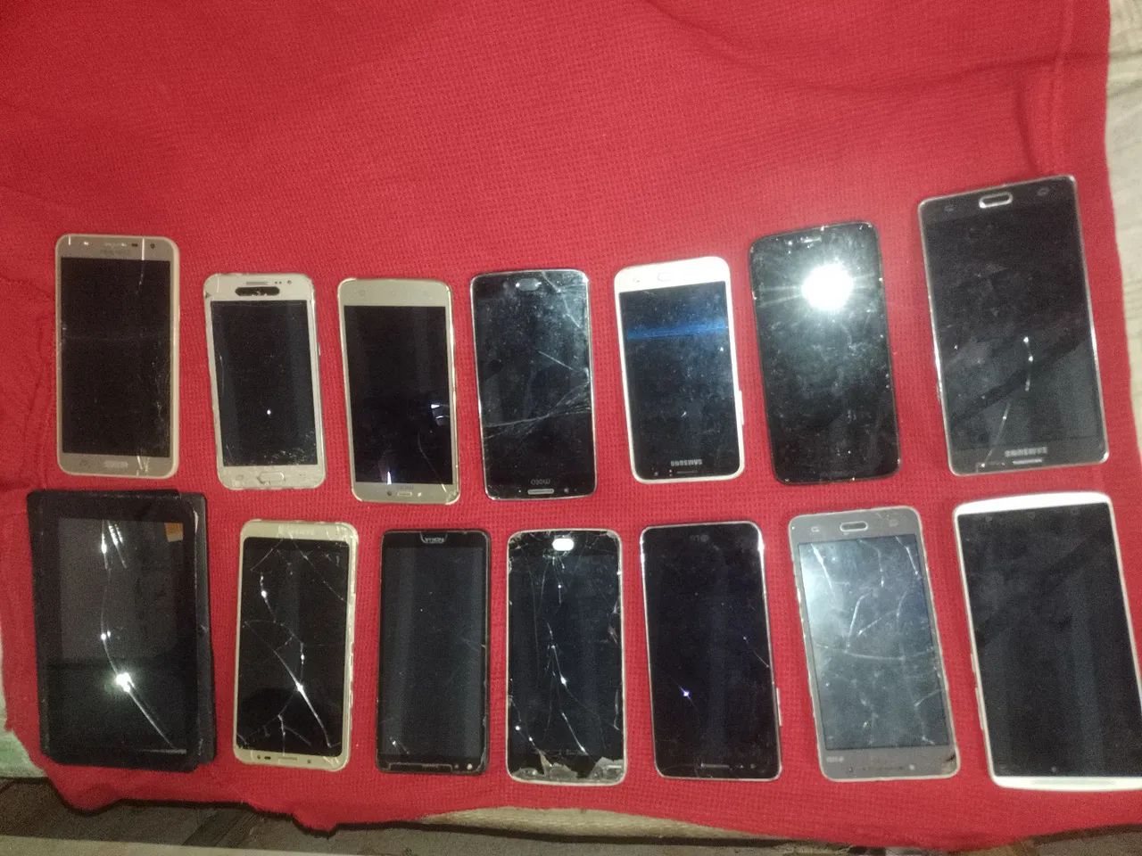 20 celulares e 1 tablet para consertar  - Foto 4