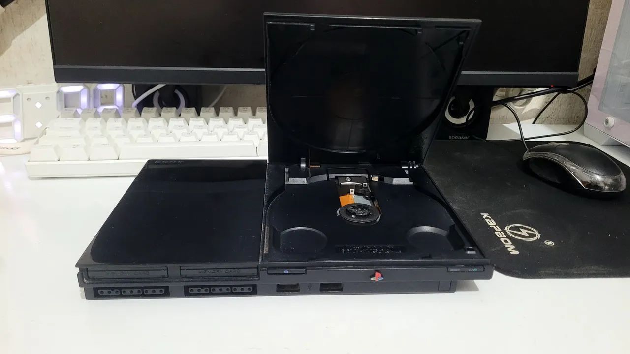 Vendo ps2 em quase perfeito estado