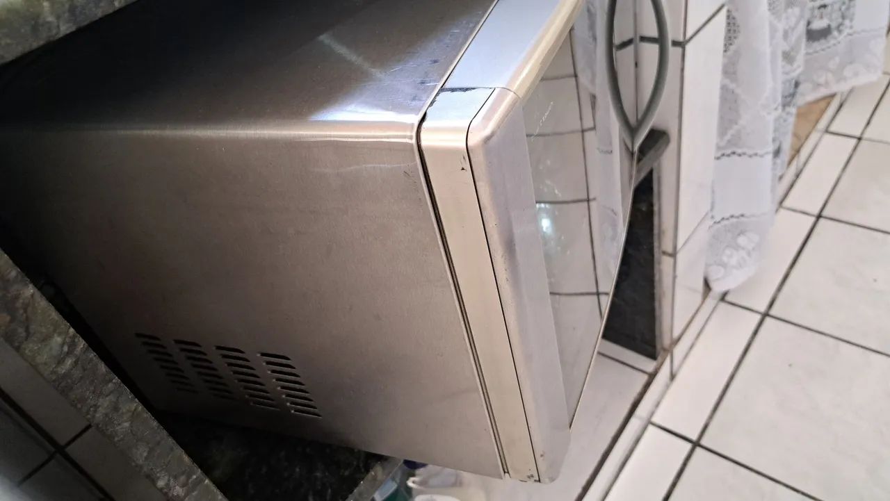  micro-ondas Electrolux com capacidade de 31 litros - Foto 5