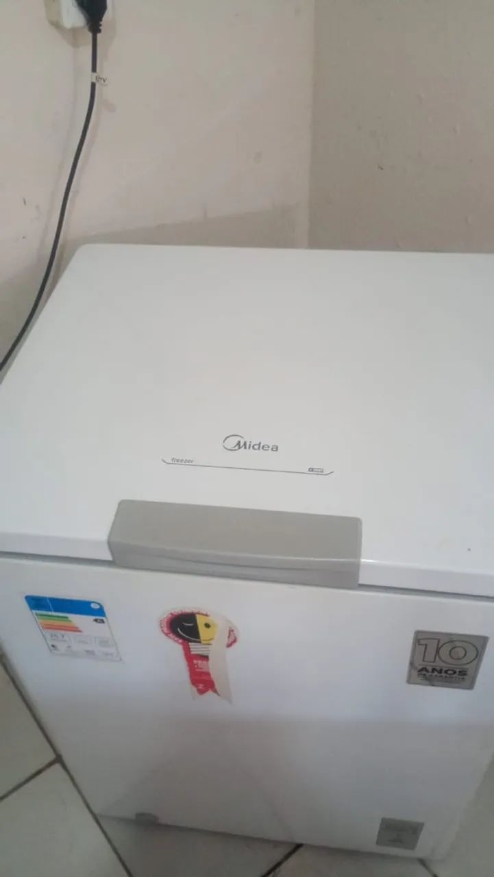 Vendo freezer semi nova - Foto 2