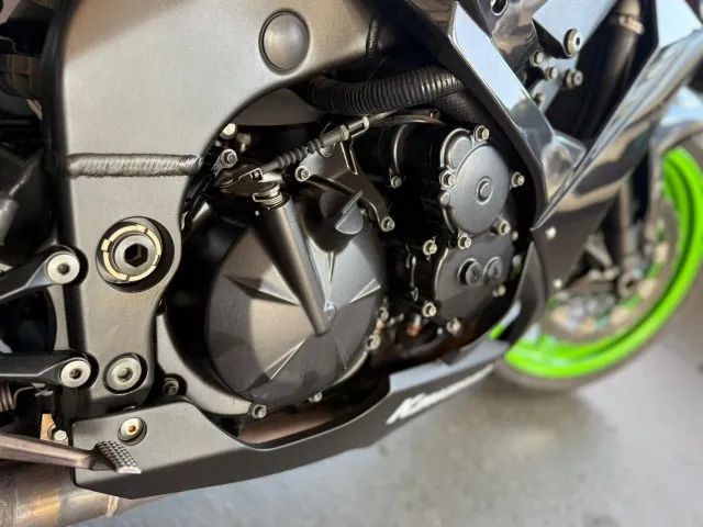 Kawasaki Zx-10/ Zx-10r 1000cc 2010 - 1482785826 | OLX
