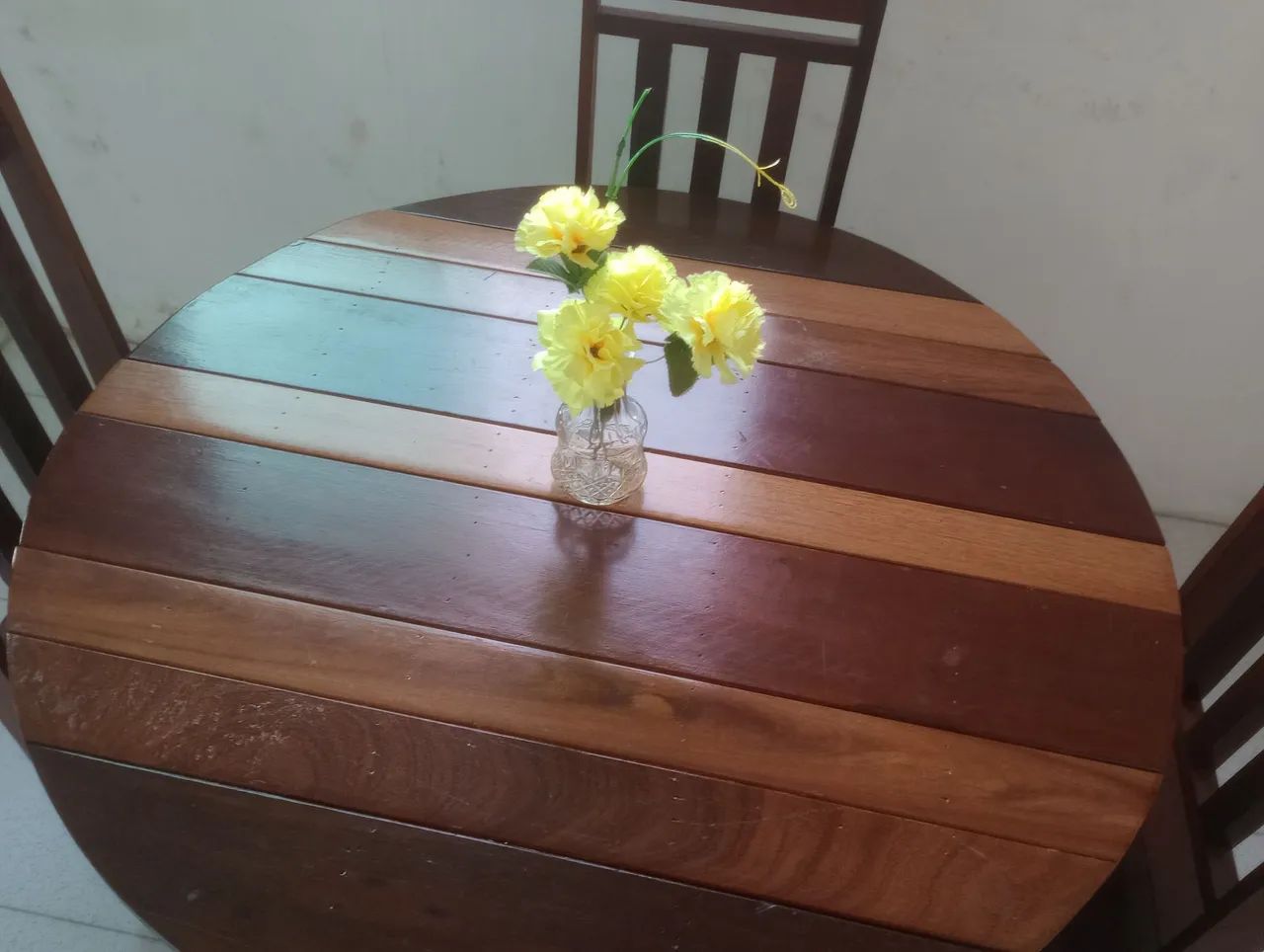 Mesa com 4 cadeiras  - Foto 5