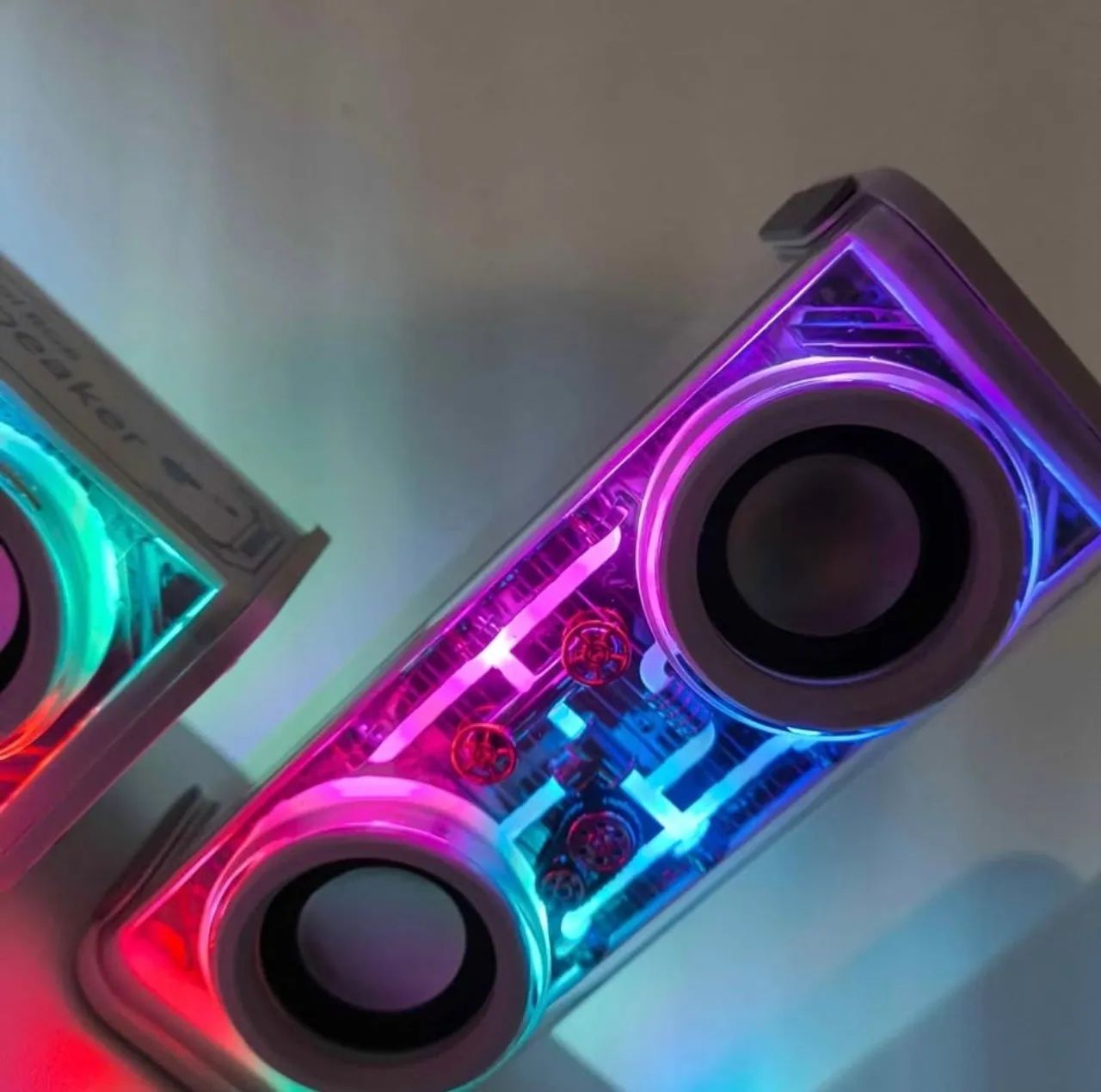Caixinha de Som com RGB - 10W - Foto 3
