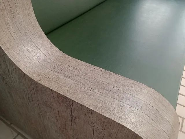Sofá 2 Lugares Moderno e Robusto - Couro Sintético Verde - Foto 5