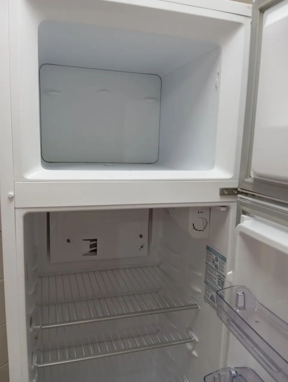 Geladeira 360 L Eletrolux 220 vts  - Foto 4