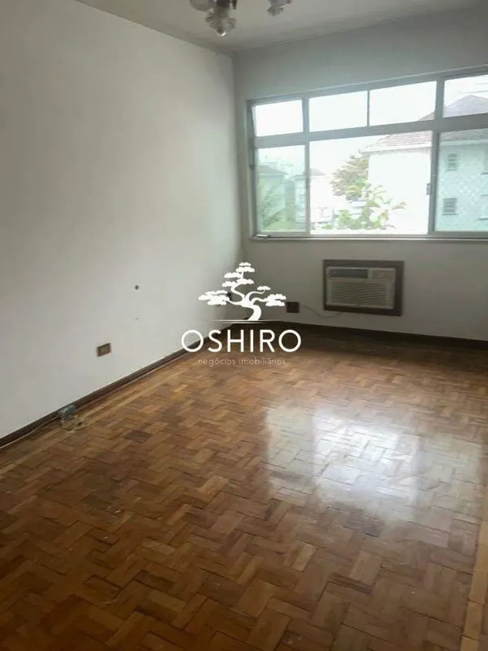Apartamento 3 quartos com garagem privativa - Embaré
