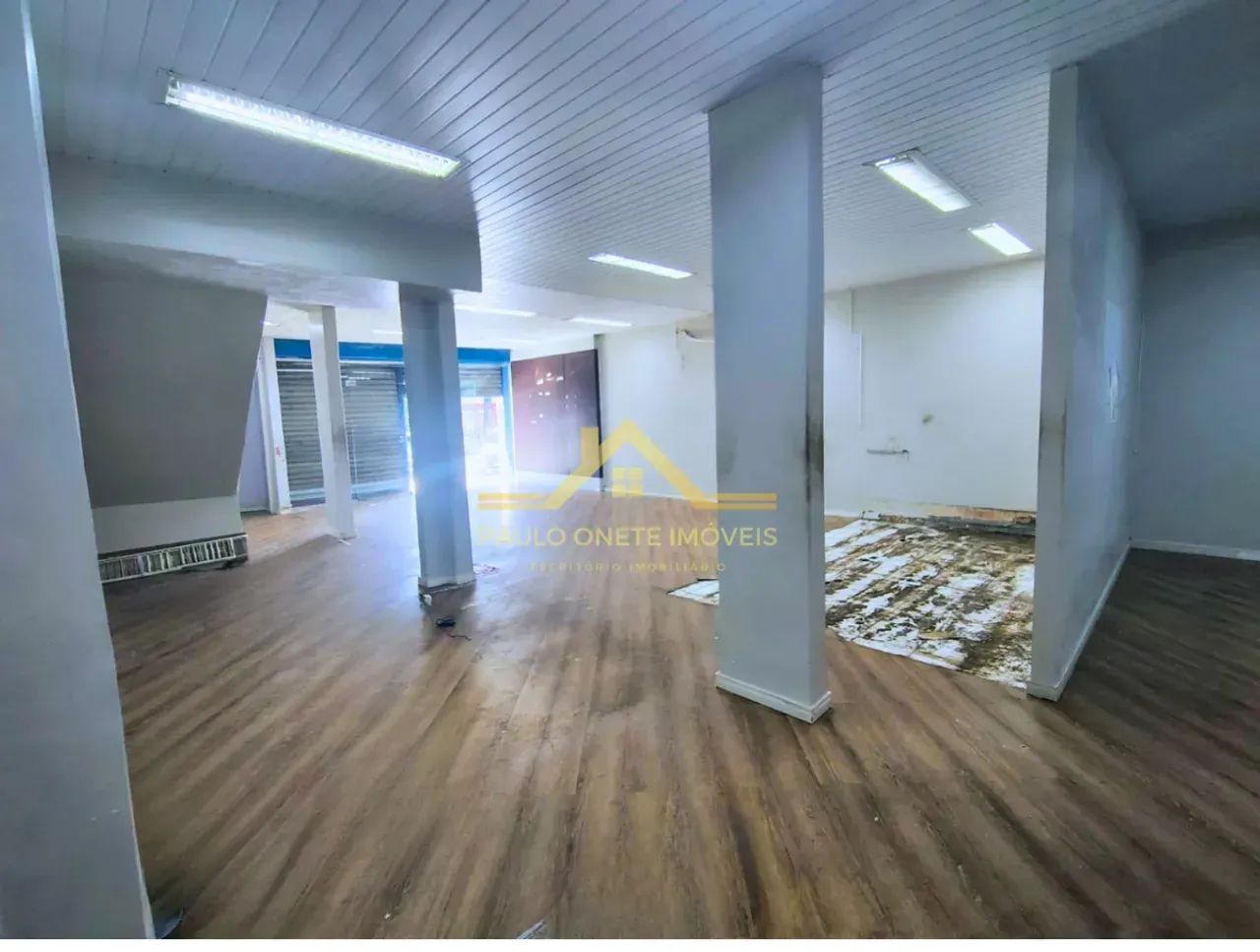 PONTO COMERCIAL NA AV. EDUARDO RIBEIRO