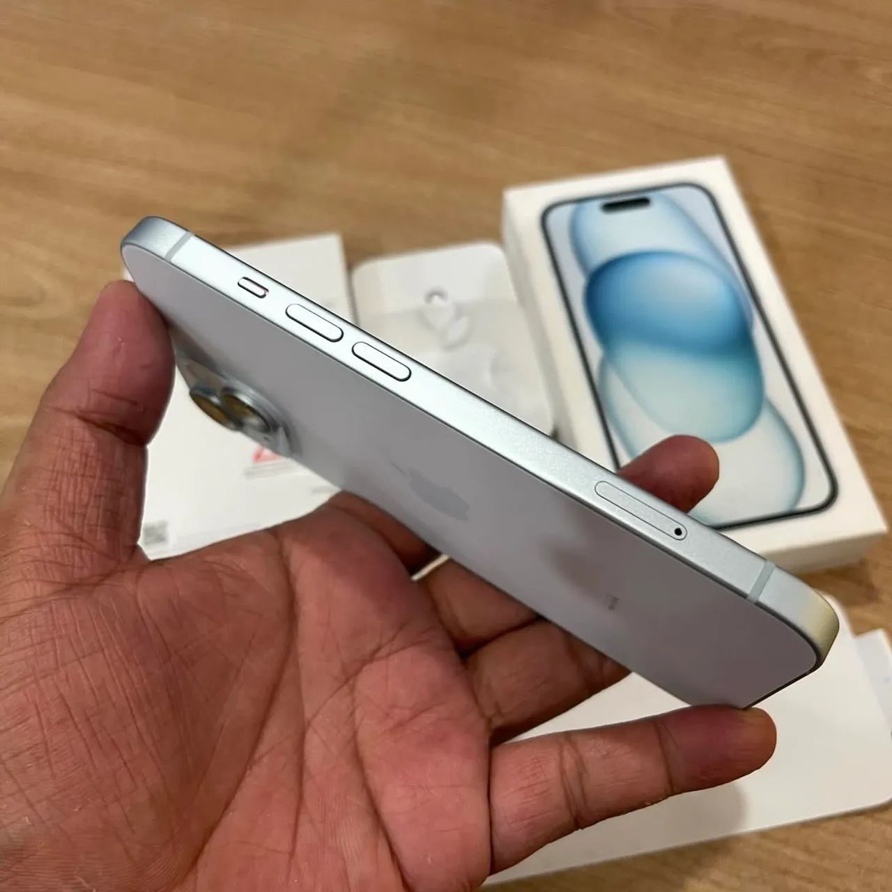 iPhone 15 128GB Bateria 97% Garantia + Brindes - Celulares e