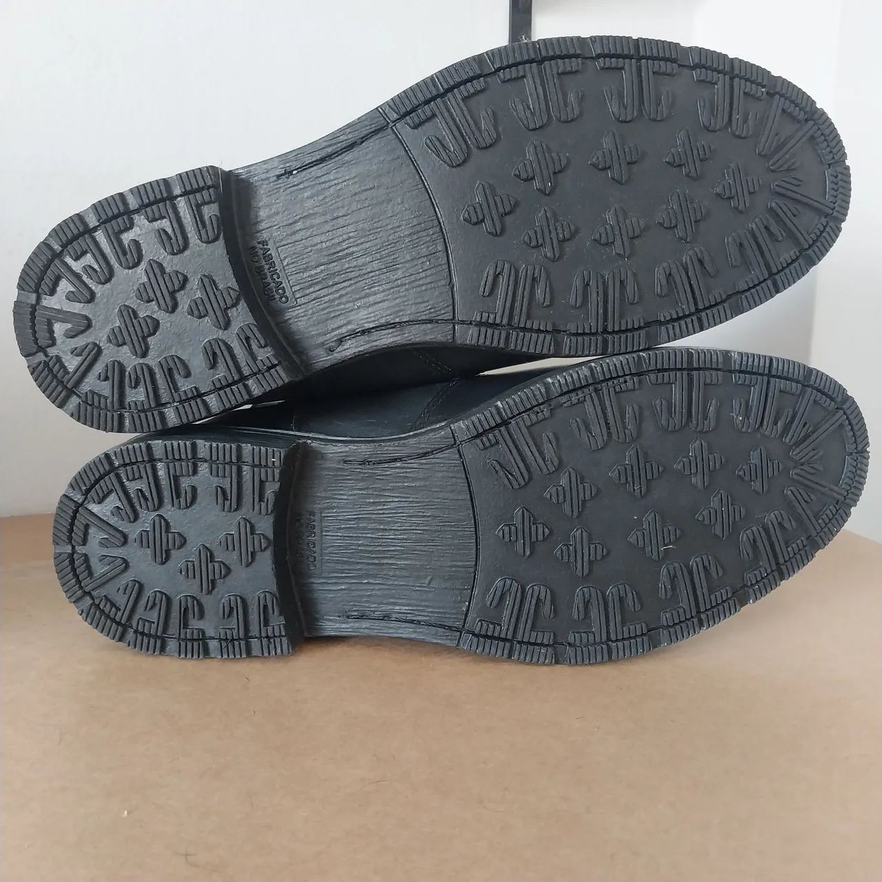Botas masculinas modelo chelsea 42 - Foto 2