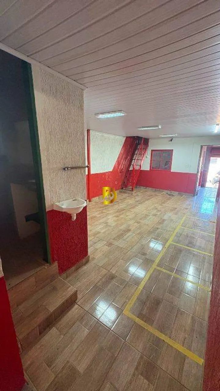 Galpão para locação no Parque das Américas  100 m²