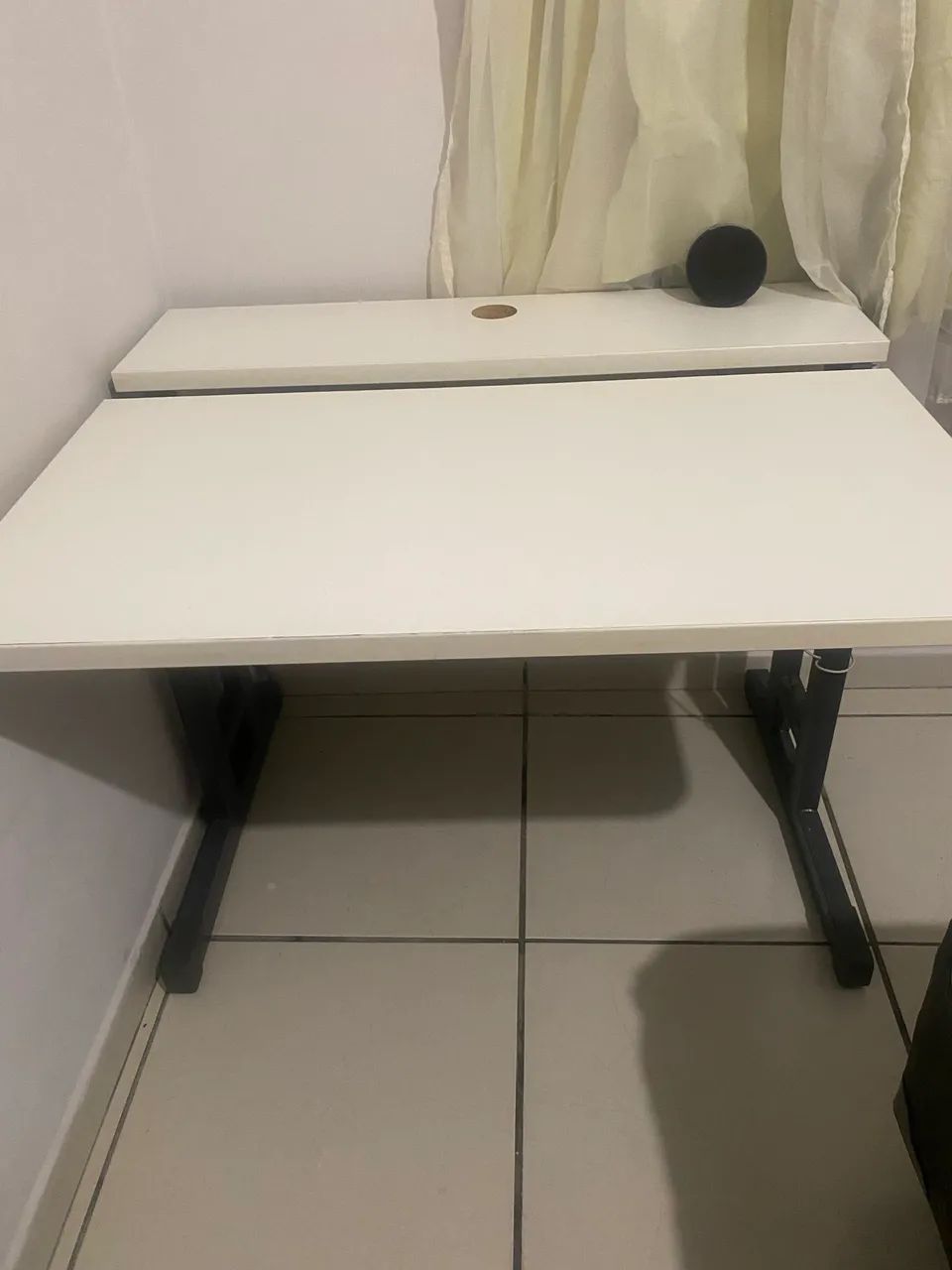 Height-Adjustable Office Desk – Metal Frame