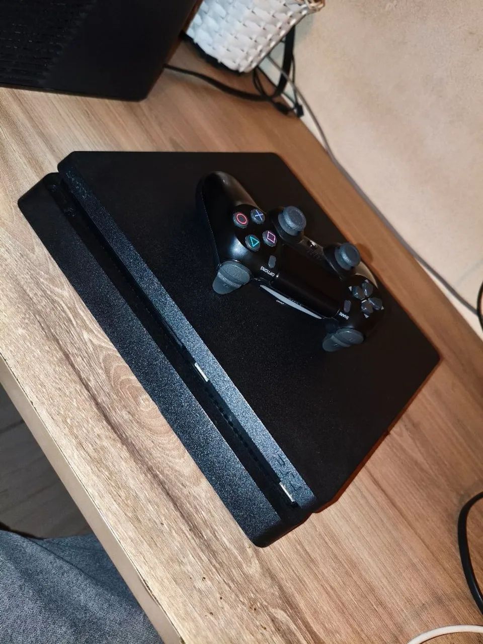 PS4 Slim 1TB Desbloqueado