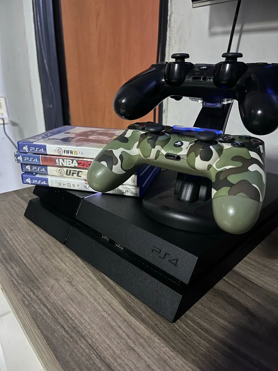 Ps4 fat- SEMI-NOVO