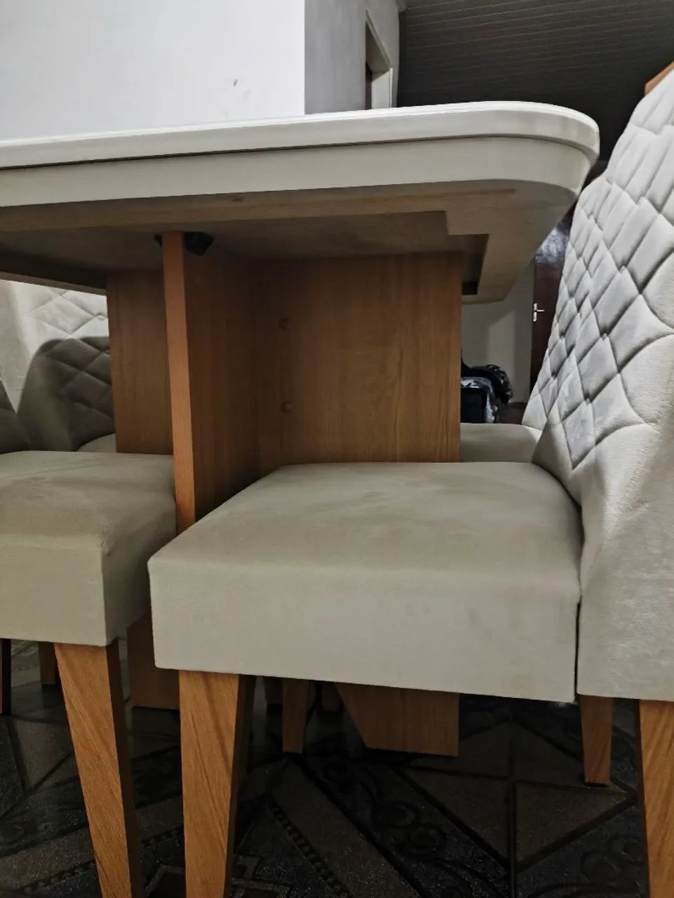 MESA DE JANTAR RETANGULAR COM TAMPO DE VIDRO - Foto 3