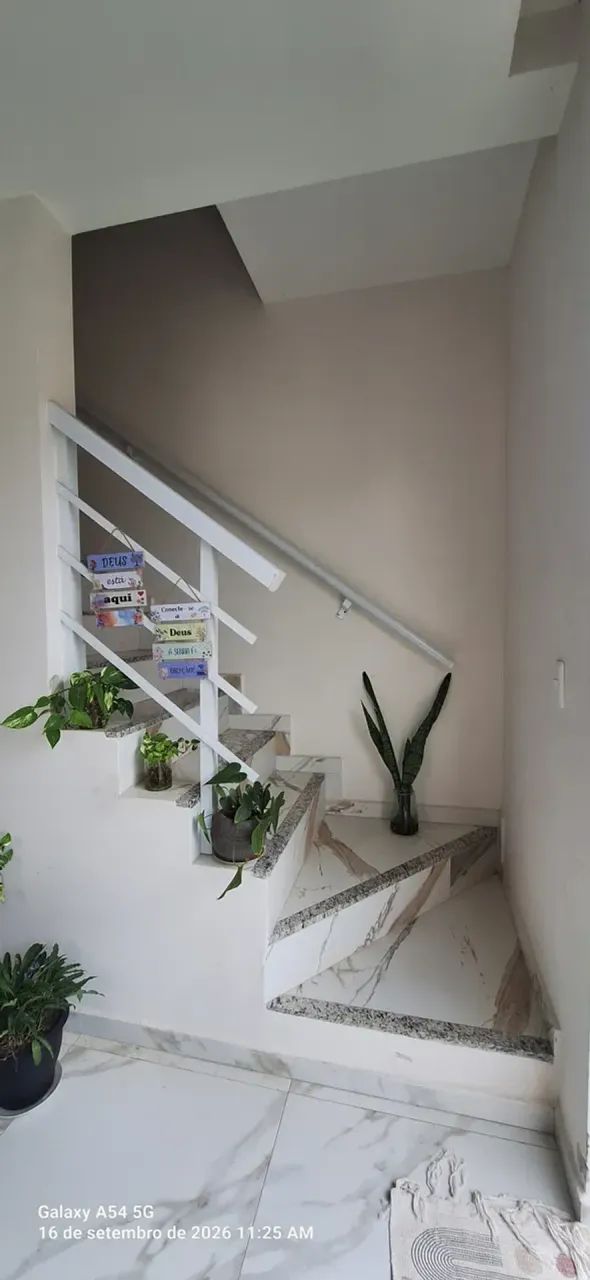 Alugo Casa Duplex semi mobiliada em Jacaraipe - Foto 4