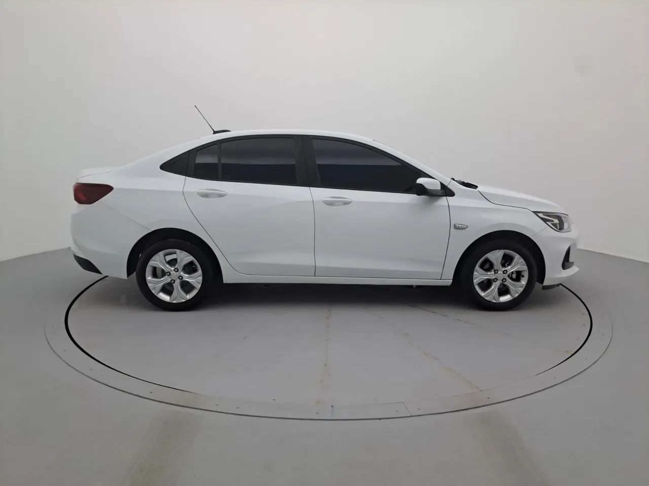 Chevrolet Onix Hatch LTZ 1.0 12V TB Flex Aut. 5P, foto 6 de 18