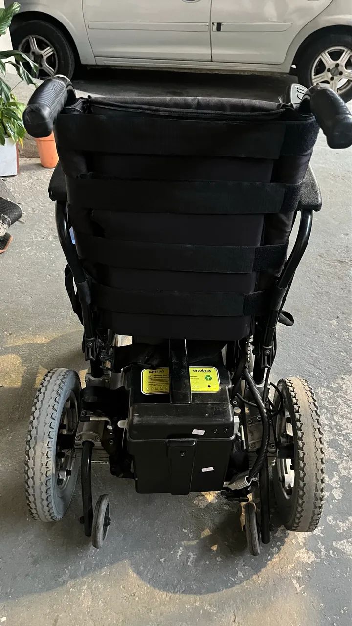 Cadeira de rodas motorizada  - Foto 3