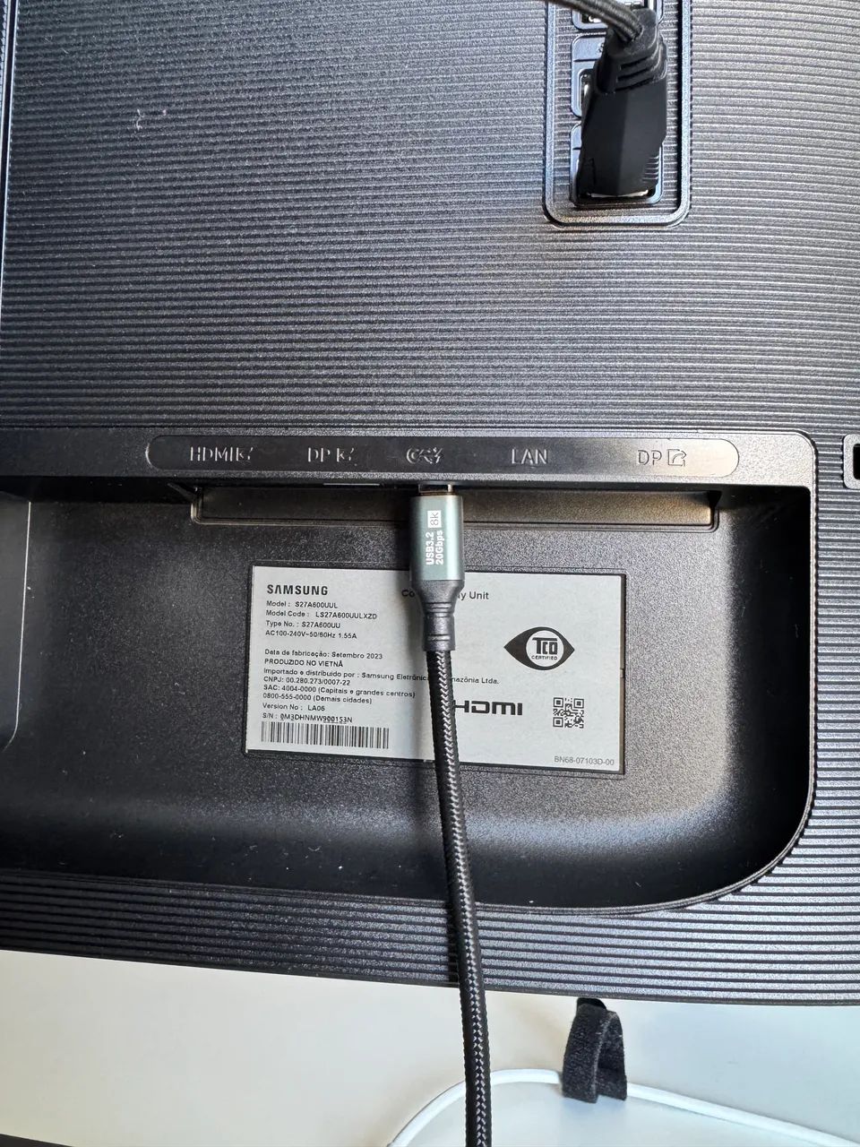 Monitor Samsung Viewinfinity S6 27 IPS USB C - Foto 4