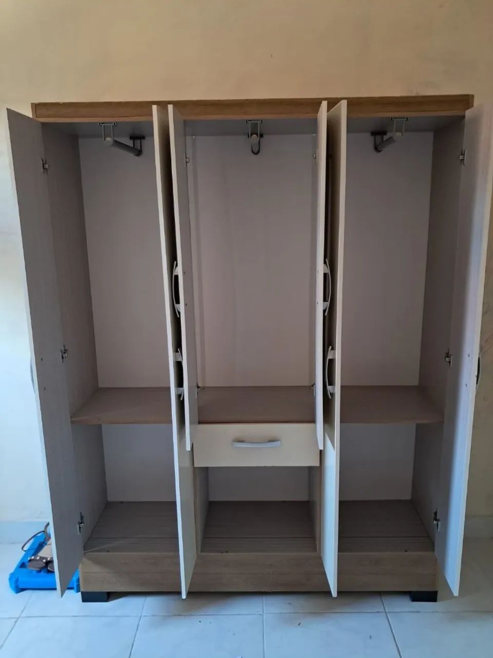 Vendo guarda roupa 150 - Foto 3