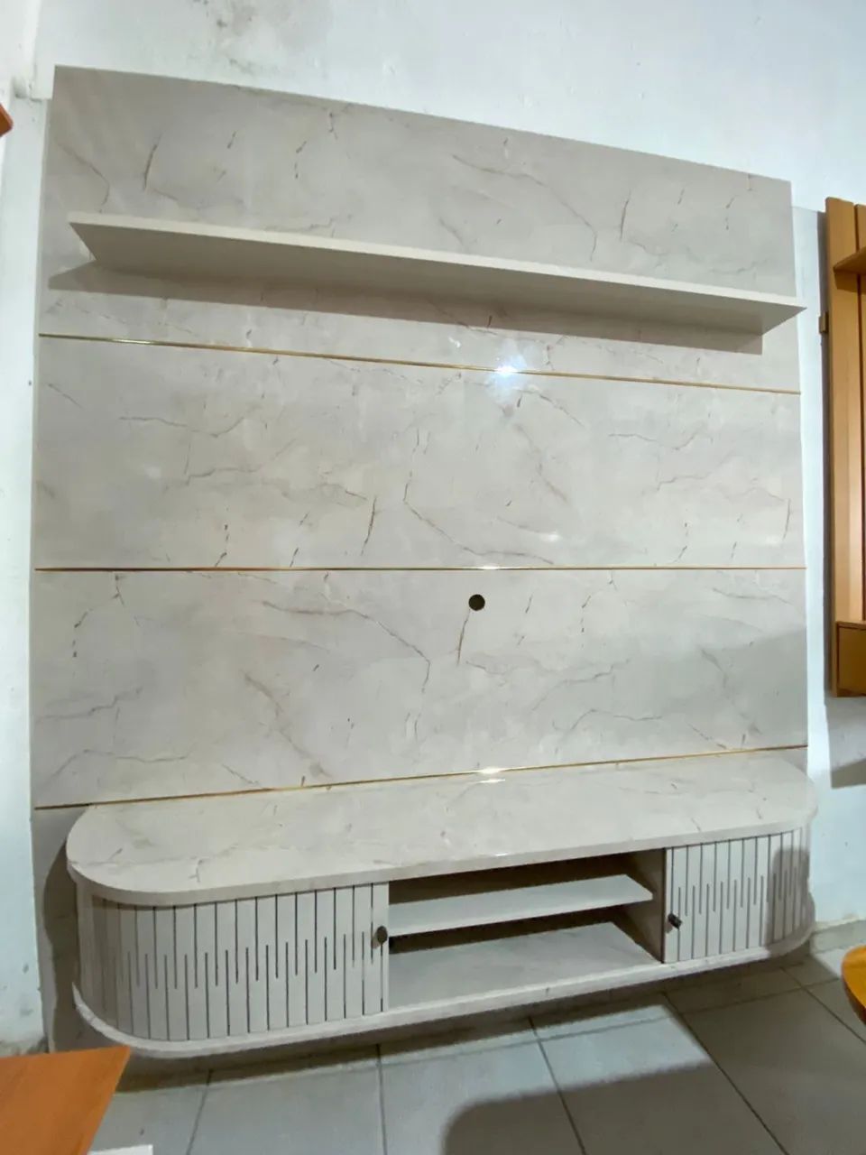 Painel de tv 75 polegadas 