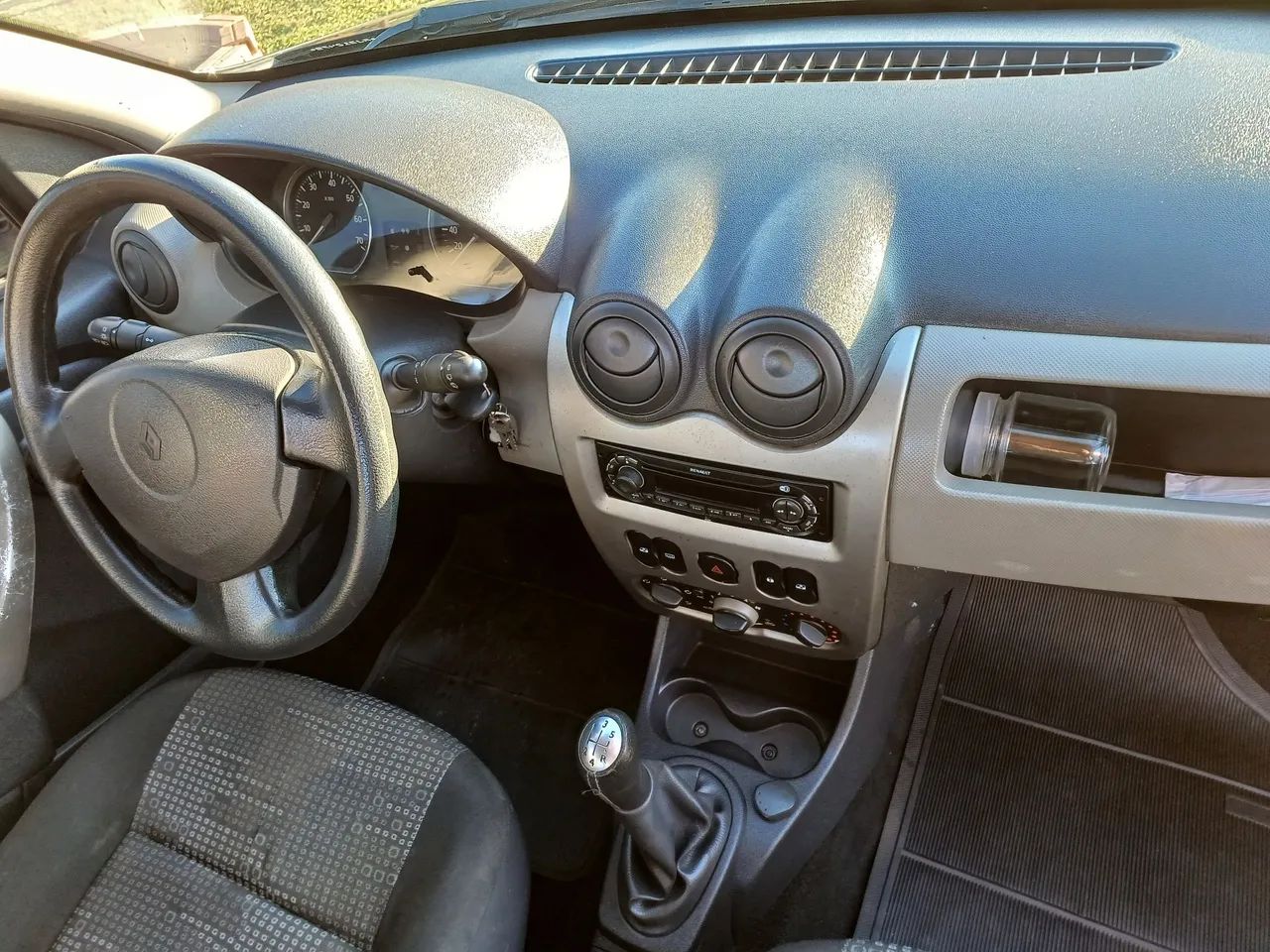 Renault Sandero Expression Hi-flex 1.0 16V 5P 2010 - Foto 4