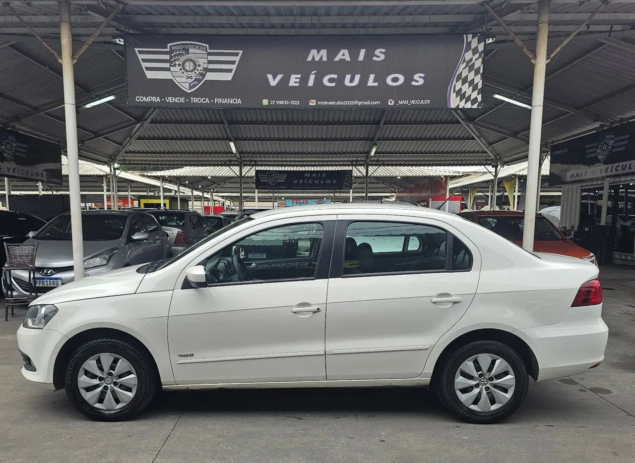 Volkswagen Voyage VOYAGE 1.0/1.0 City Mi Total Flex 8V 4p 2014