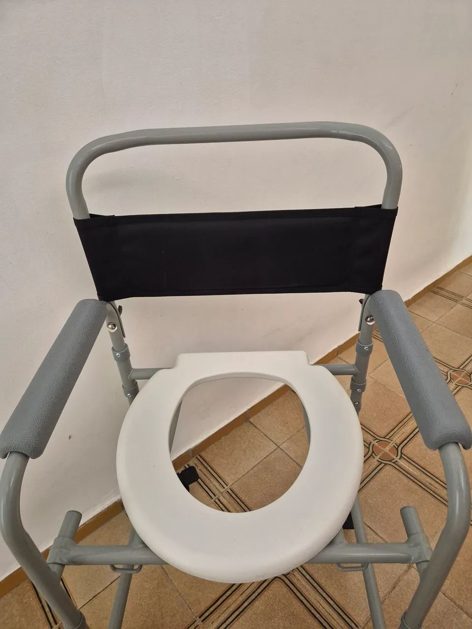Cadeira higiênica nova - Foto 4