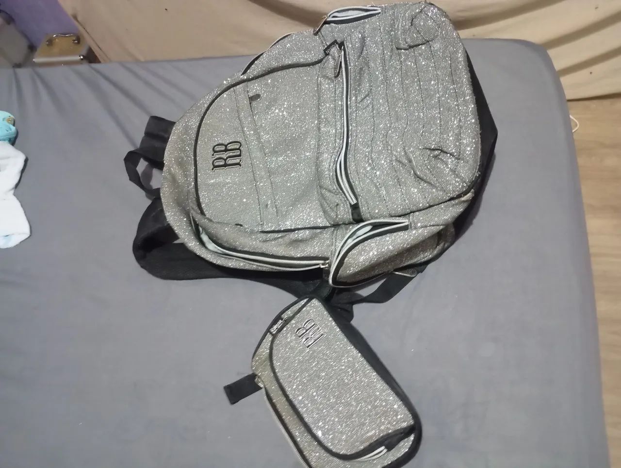 Mochila + estojo RB  - Foto 2