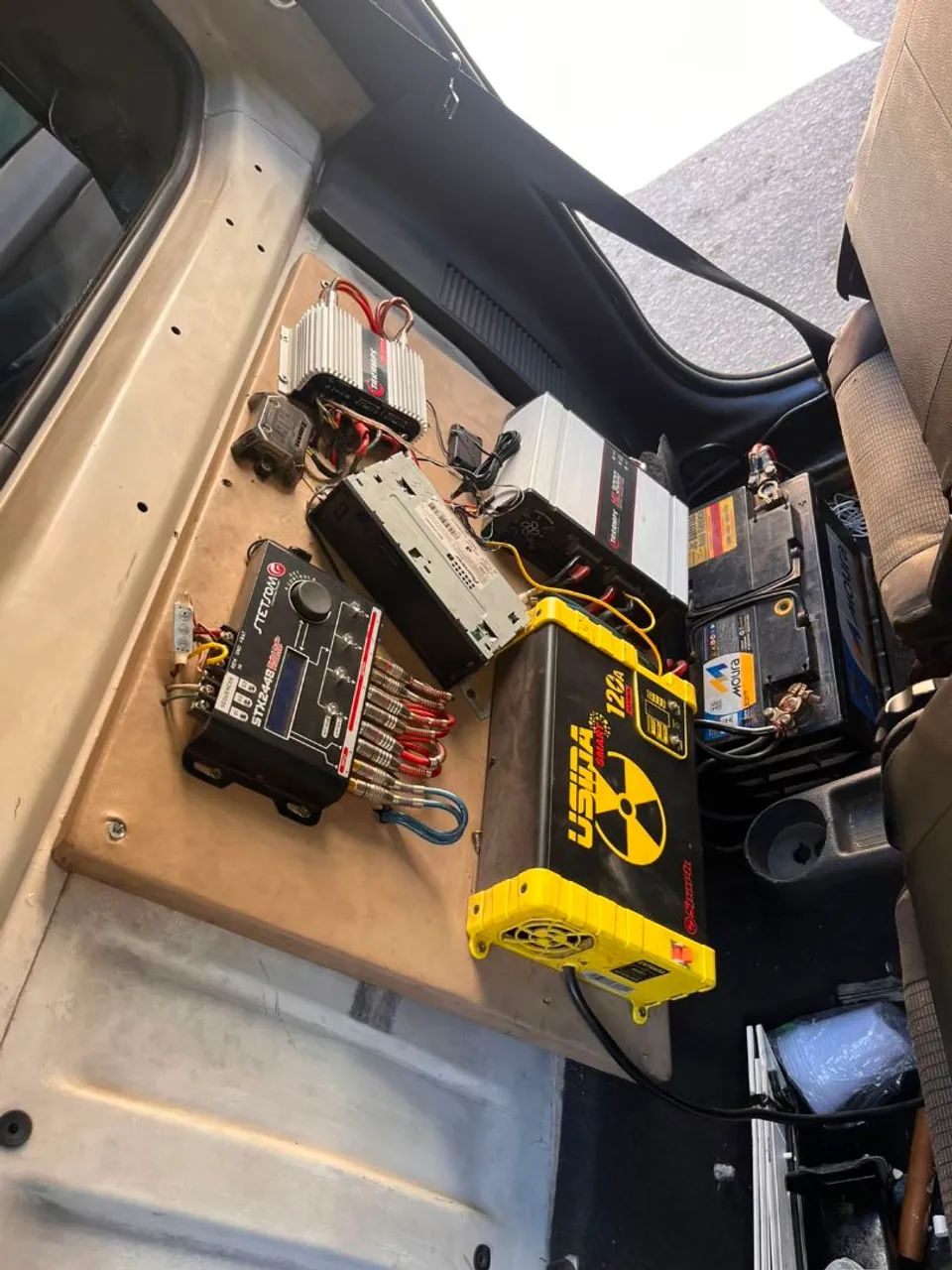 Caixa Trio 15 polegadas 4.500,00 pra sair hoje - Foto 3
