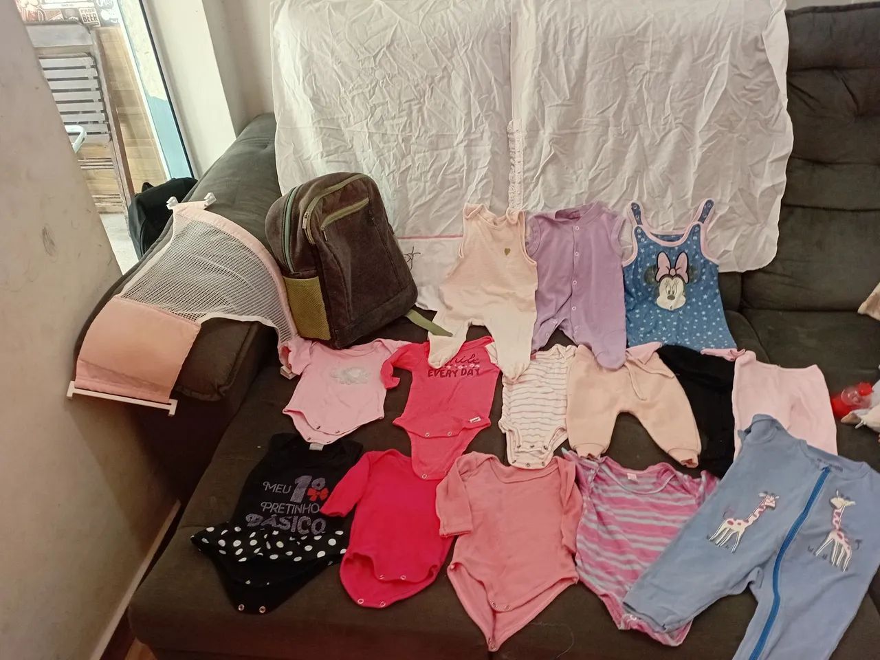 Vendo tudo por 100 reais ou troco por fraldas 