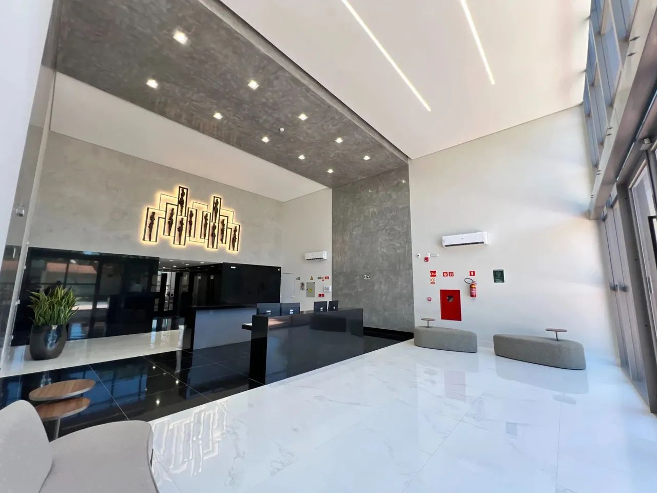 Apartamento no Edifício NÁPOLES - JARDIM SÃO LUIZ - Foto 2