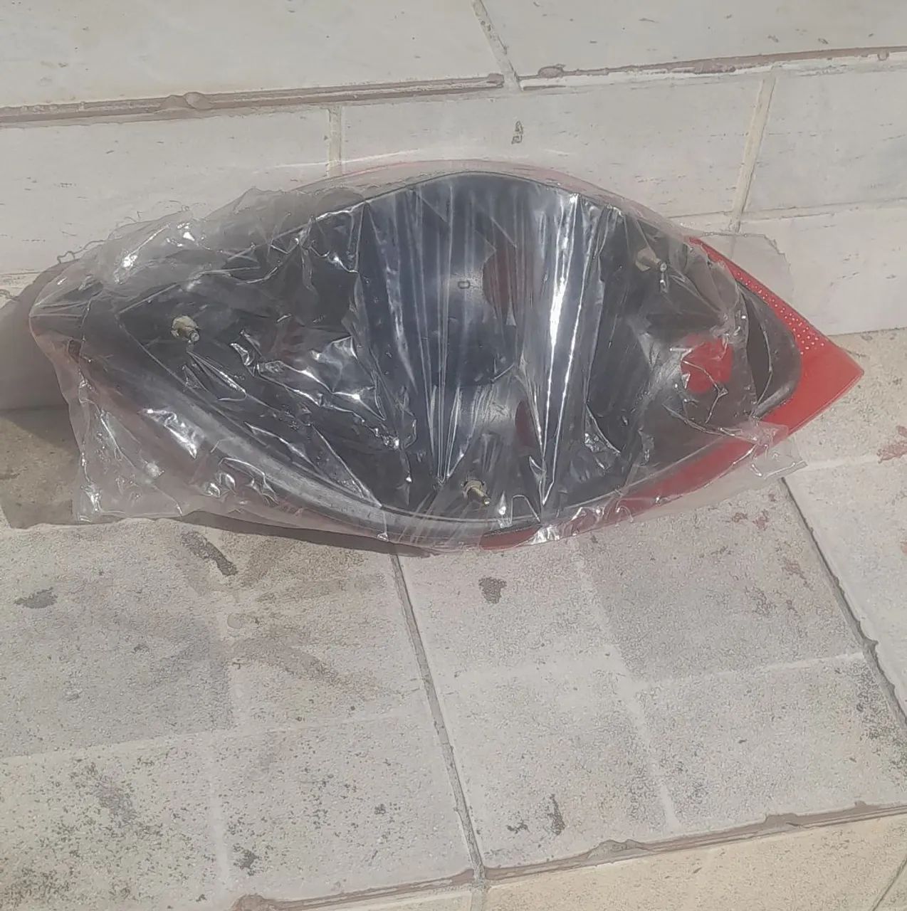 Lanterna traseira do Ford ka LD  - Foto 4