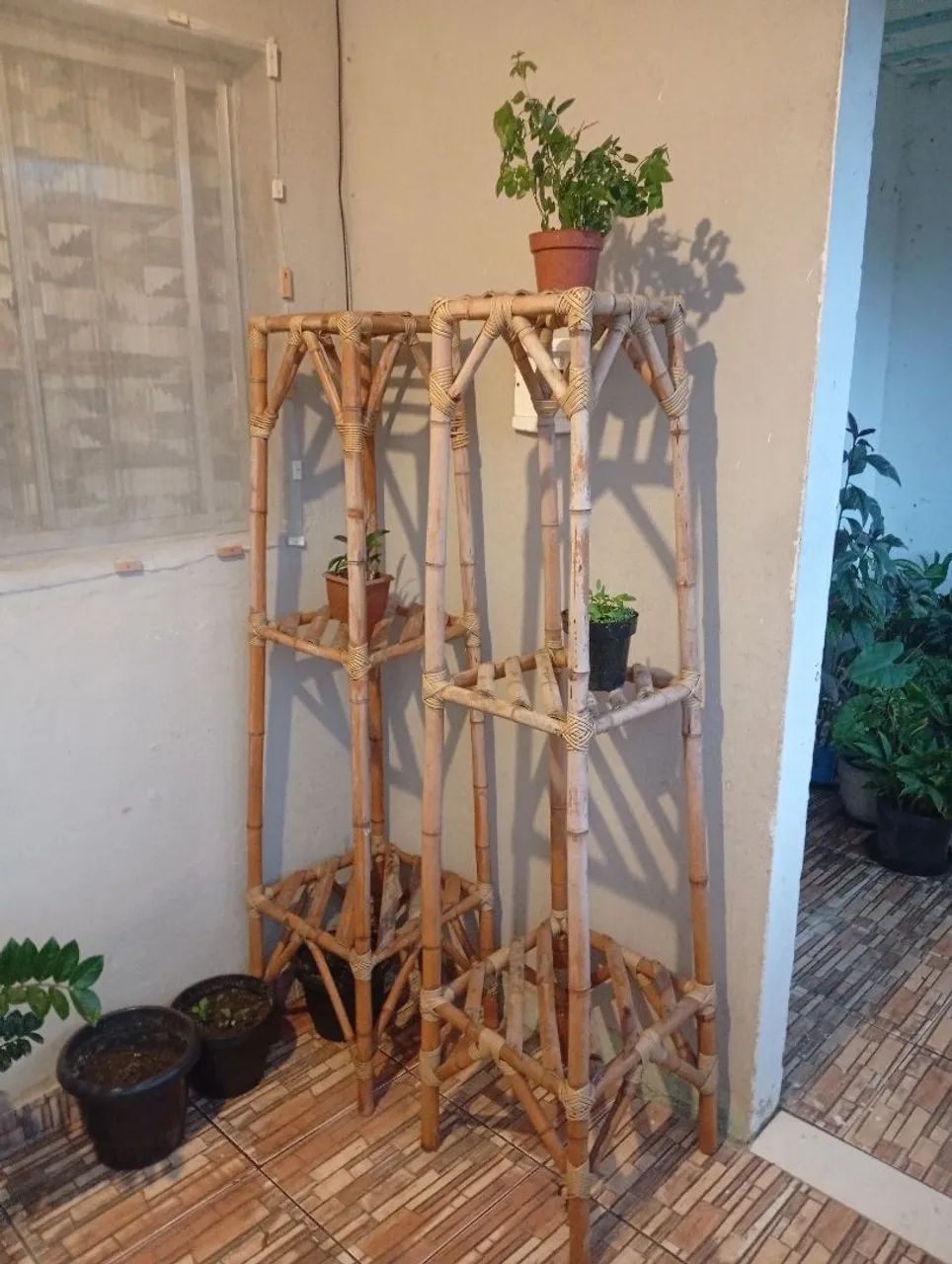 2 Prateleiras de Bambu Para Plantas - Foto 3