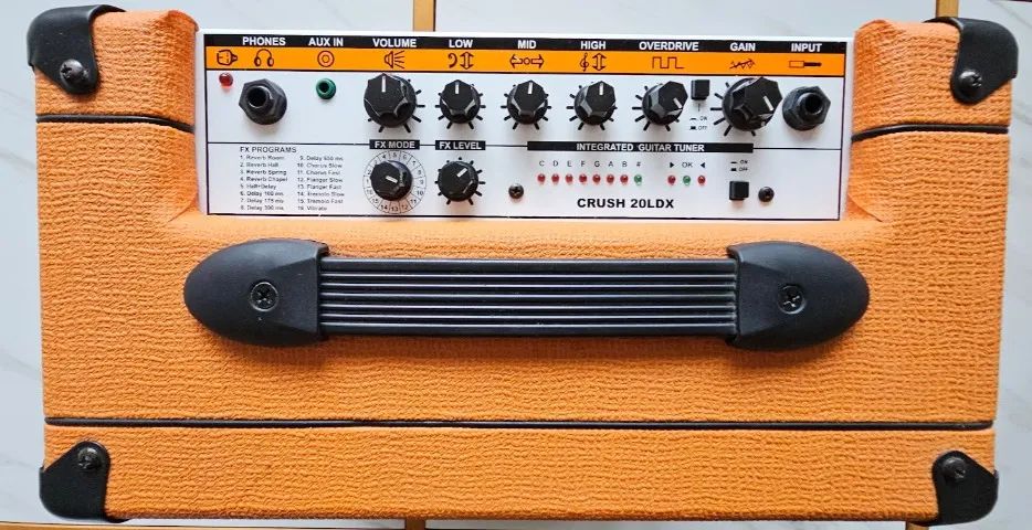 Orange Crush 20LDX 110 volts com transformador de brinde para 220v - Foto 3