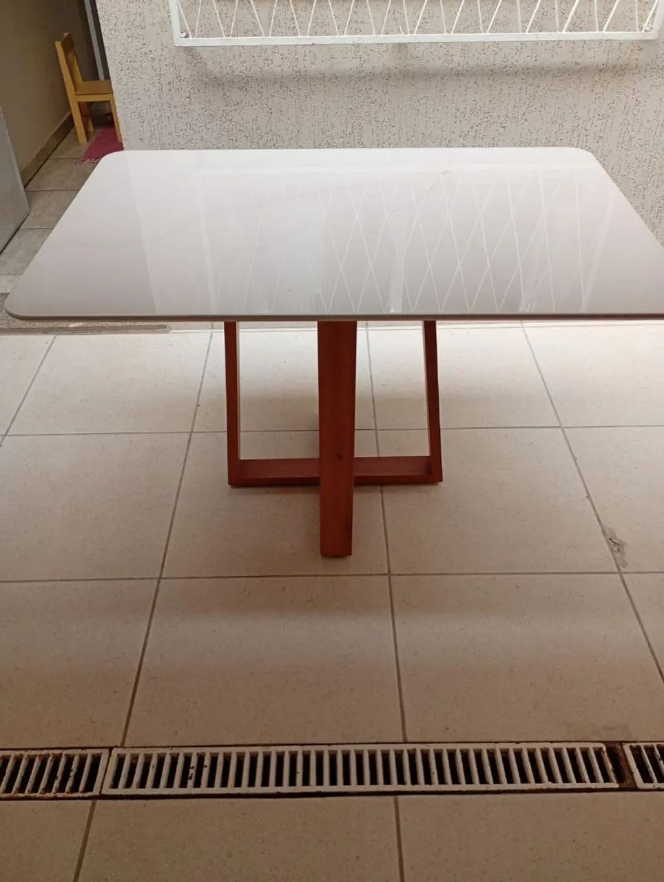 Conjunto de mesa com 4 cadeiras  - Foto 4