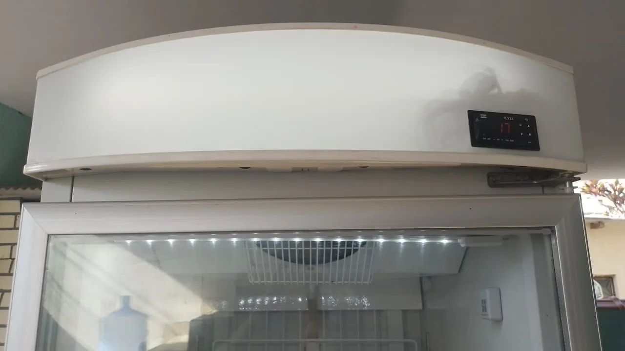 Vendo freezer expositor 220 v  - Foto 5